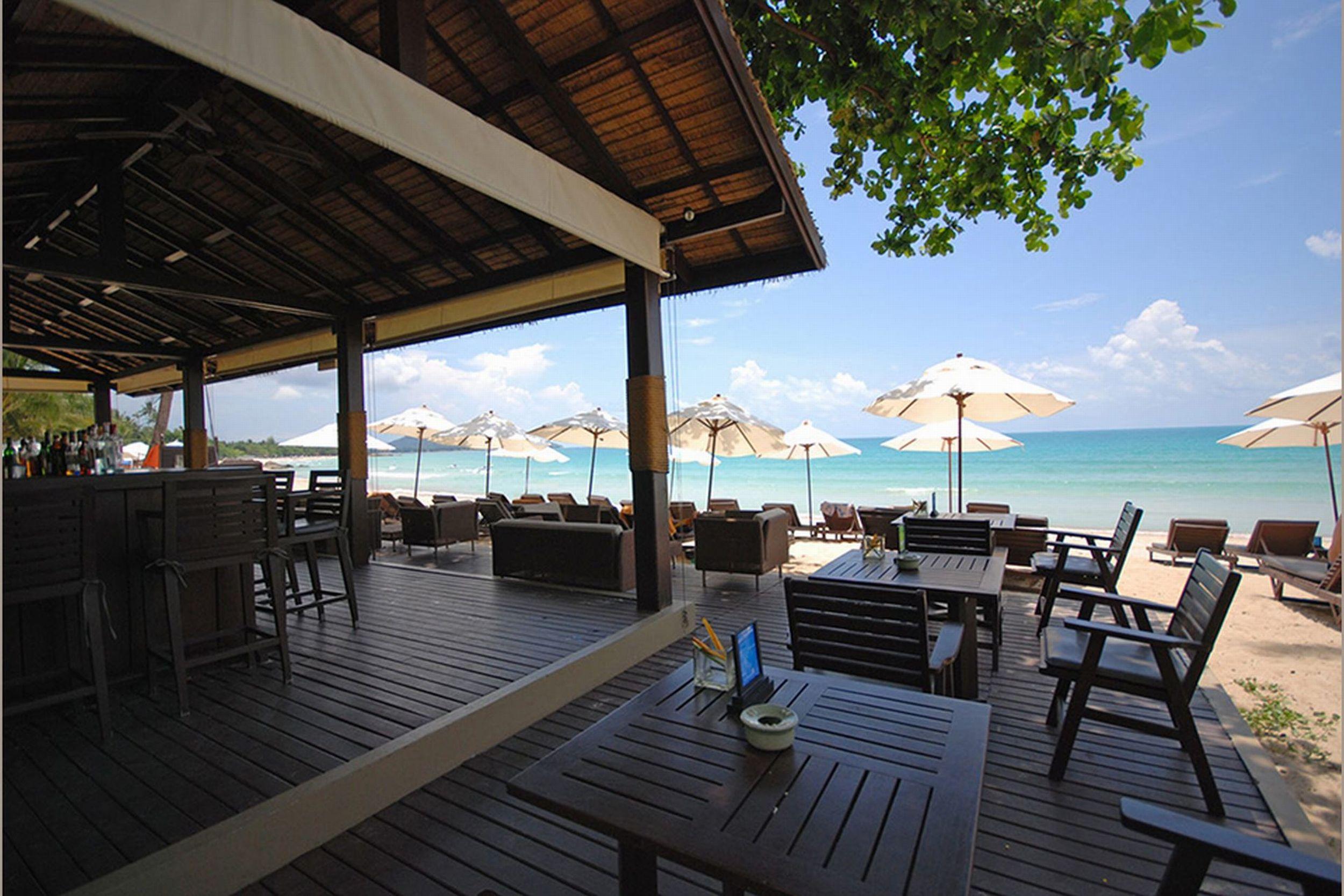 Impiana Beachfront Resort Chaweng Noi, Koh Samui Praia de Chaweng Exterior foto